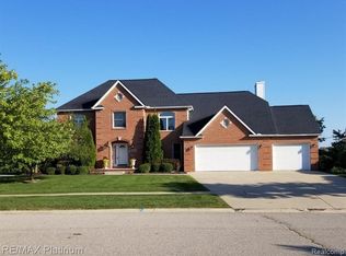 1834 Briar Ridge Dr, Ann Arbor, MI 48108