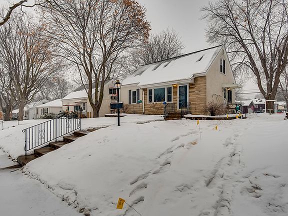 2nd image of 3535 Buchanan St NE