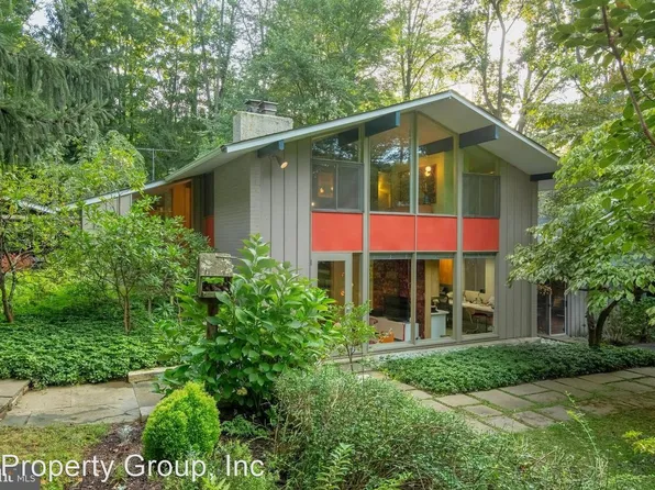 501 Dogwood Ln, Conshohocken, PA 19428