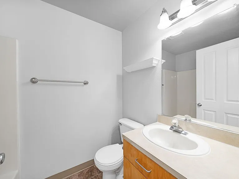 13515 SE Holgate Blvd — Photo 16