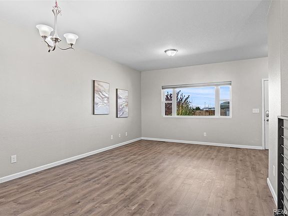 5th image of 1050 Viewridge Road