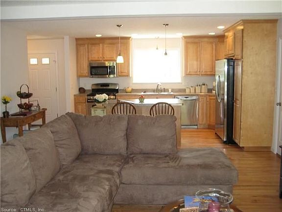 Living room Kitchen