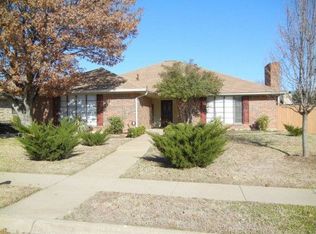 2013 Oakmeadow Ct, Bedford, TX 76021