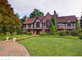 11 Westwood Rd, West Hartford, CT 06117