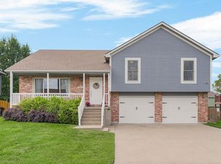 916 N Cochise Ave, Independence, MO 64056