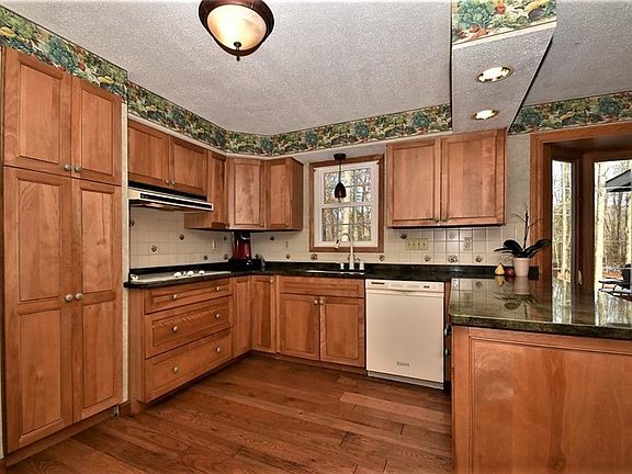 4th image of 8854 E Pilgrim Dr