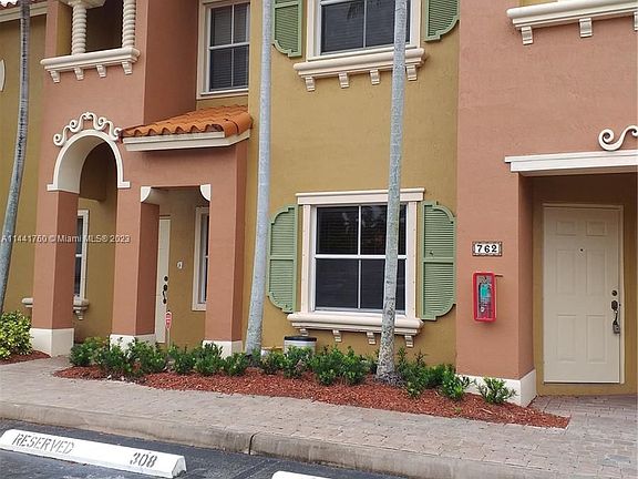 5th image of 762 SW 107th Ave #308