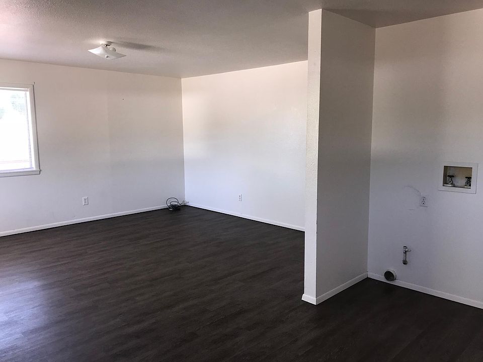 2nd image of 1406 Saiz Rd APT 14B