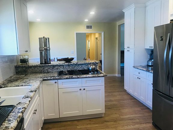 4th image of 636 Camino Rojo