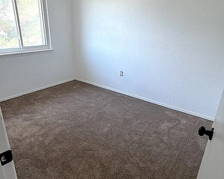 617 Cascade Ln — Photo 15