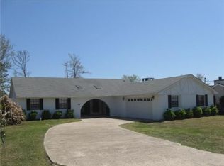 117 S Seashore Ave, Long Beach, MS 39560