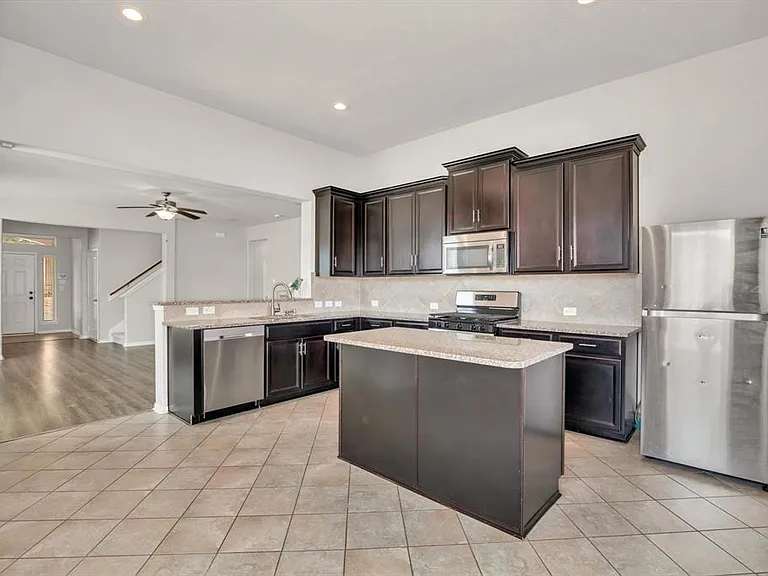 8110 Heartbrook Field Ln — Photo 8