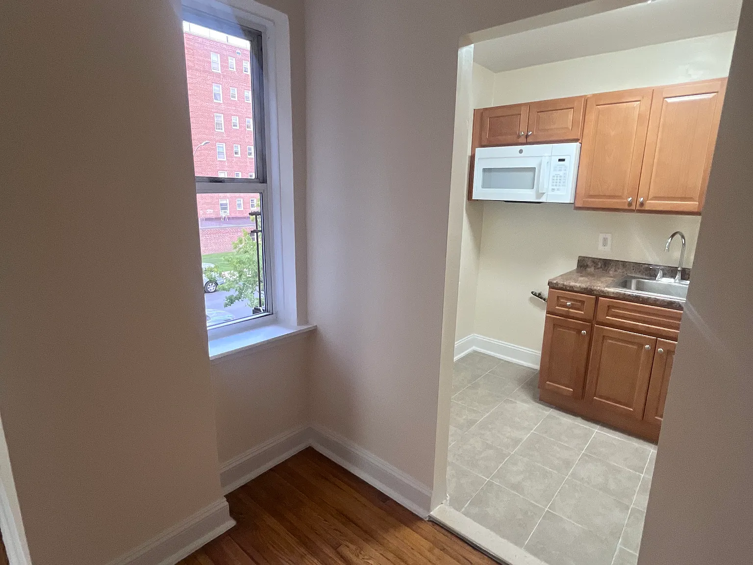 1 bed, 650 sqft, $2,200 — Photo 4