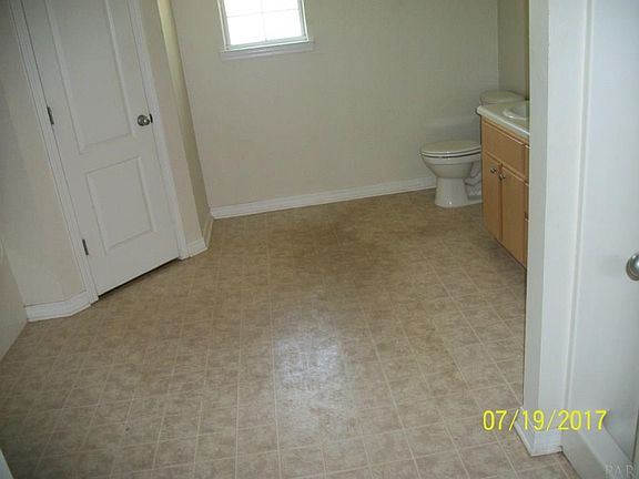 3rd image of 6484 Bay Oaks Dr