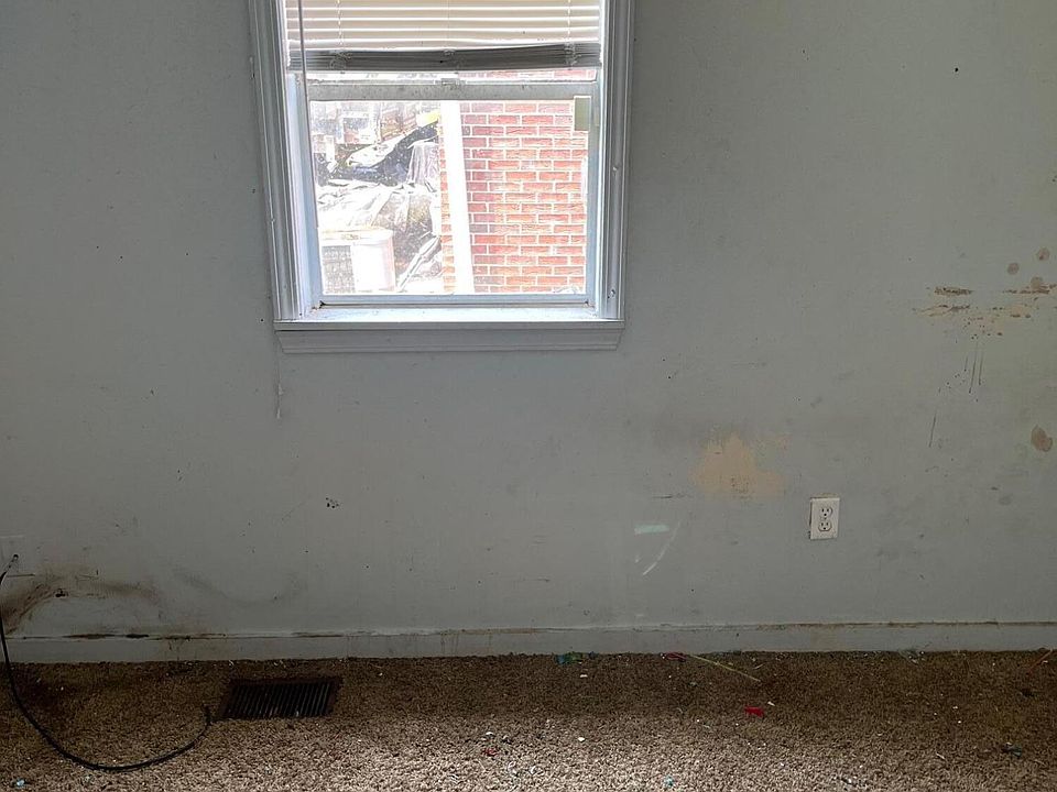 2nd image of 2824 W Market St