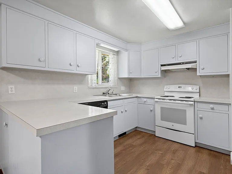 680 Borah Ave — Photo 15