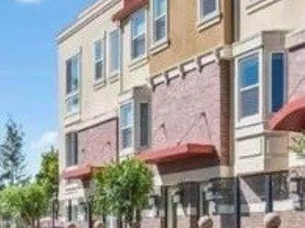 6490 Tralee Village Dr, Dublin, CA 94568