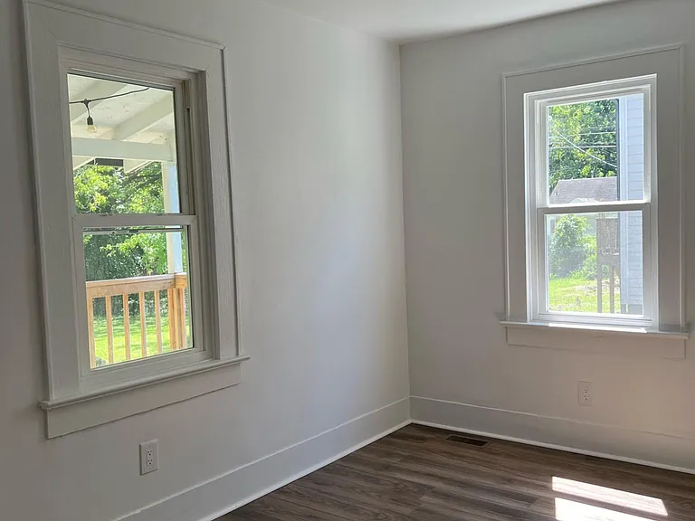 749 Gracey Ave — Photo 12