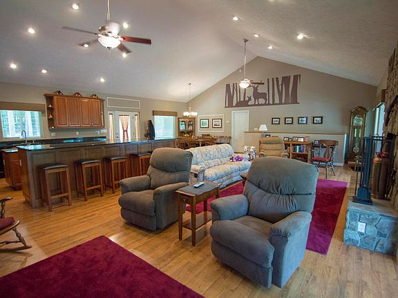 4th image of 475 Winding Waters Dr