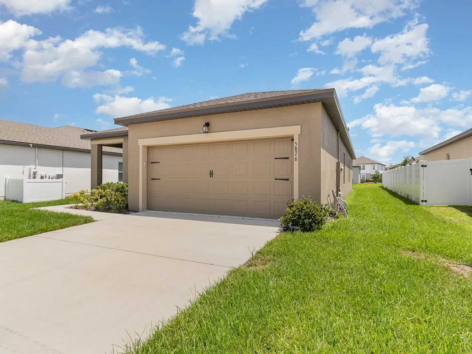5876 Bovine Dr — Photo 3