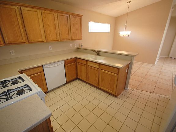 5th image of 1264 S Parkcrest