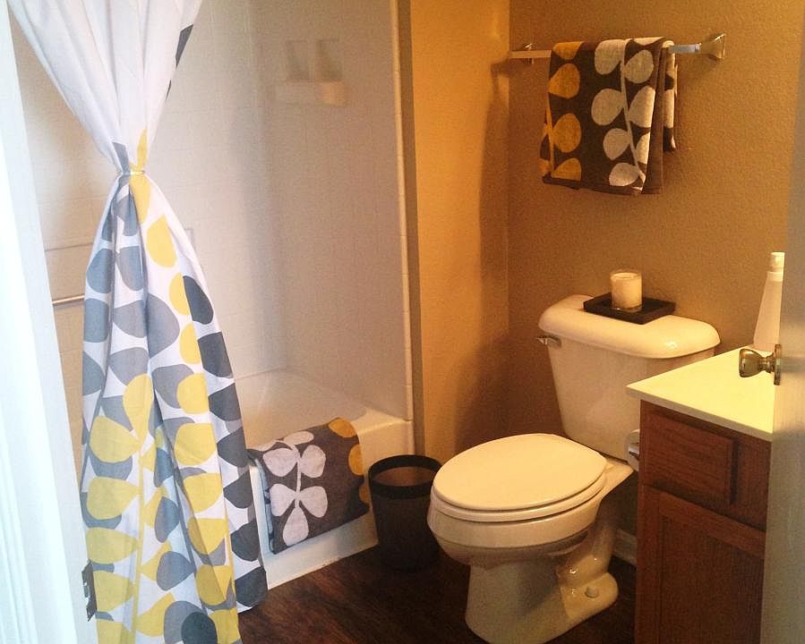 2nd image of 2000 Arbor Way APT 935