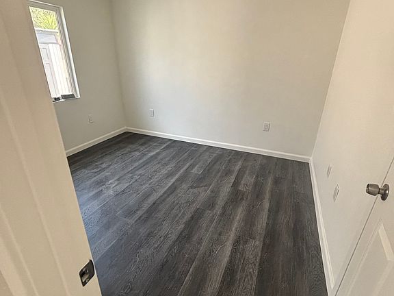 2nd image of 476 River St
