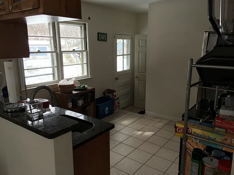 10217 Rodgers Rd — Photo 17