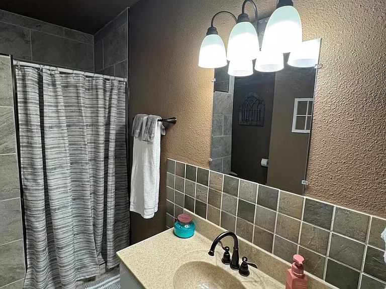609 Carreta Rd — Photo 10
