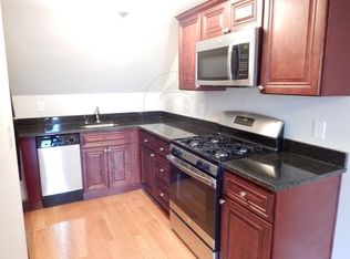 21 Saint Clements Rd #1, Medford, MA 02155