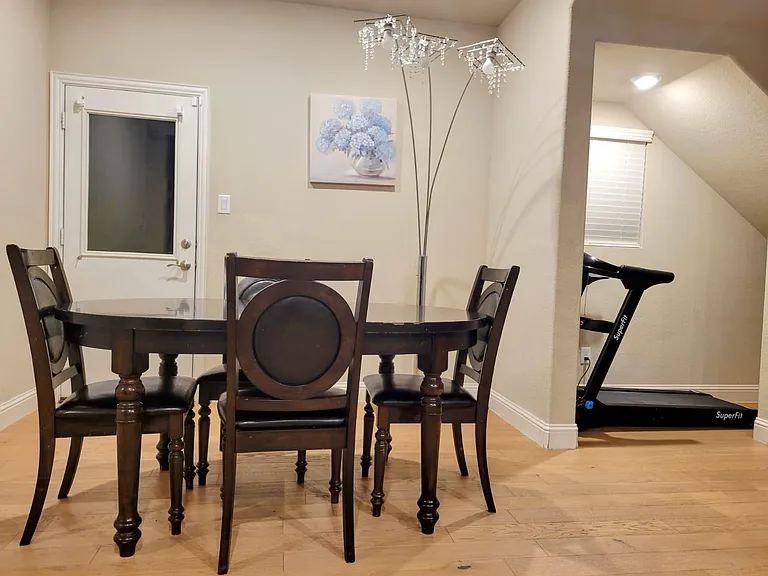 3821 Margo Mews — Photo 14