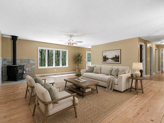 2nd image of 1080 N Shore Dr