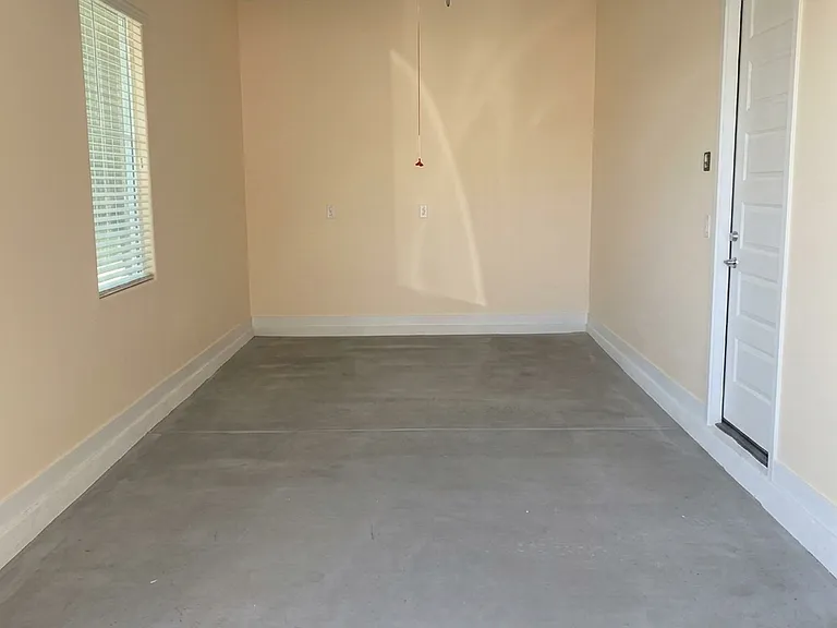 9626 W Mitchell Dr — Photo 3