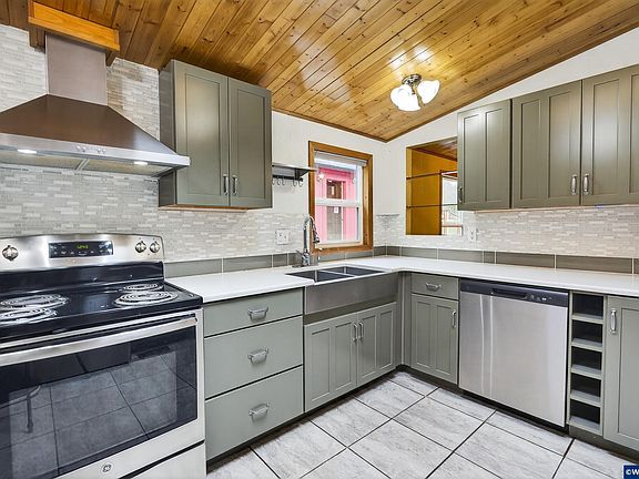 2nd image of 20284 El Romar Dr NE