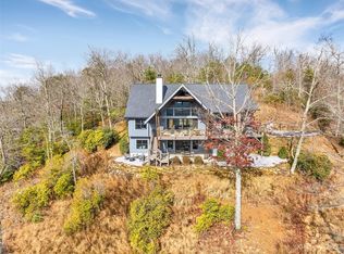 292 Stonefly Dr, Horse Shoe, NC 28742