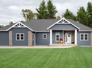 2208 Brooke Ln, Stevens Point, WI 54481
