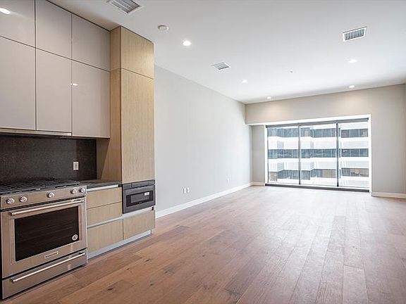 5th image of 388 E Cordova St #705