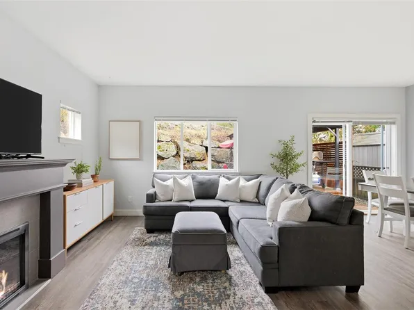 1184 Parkdale Creek Gdns, Langford, BC V9B 4G9