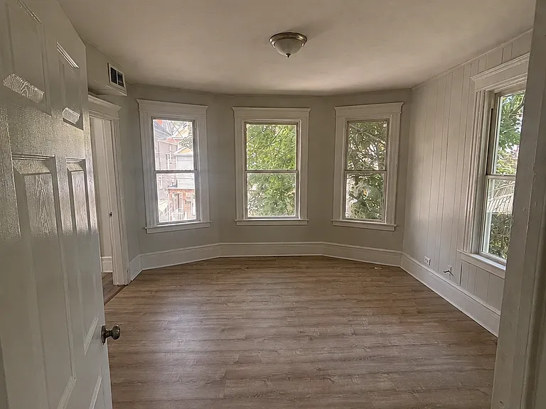 183 Chestnut Ave #2 — Photo 7