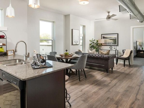 1159 E Main St #302