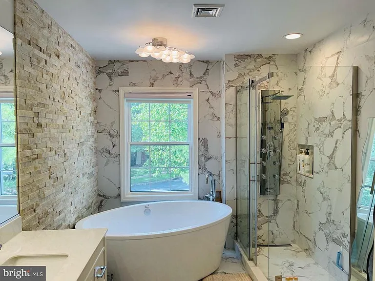 1 Cromwell Ct — Photo 17