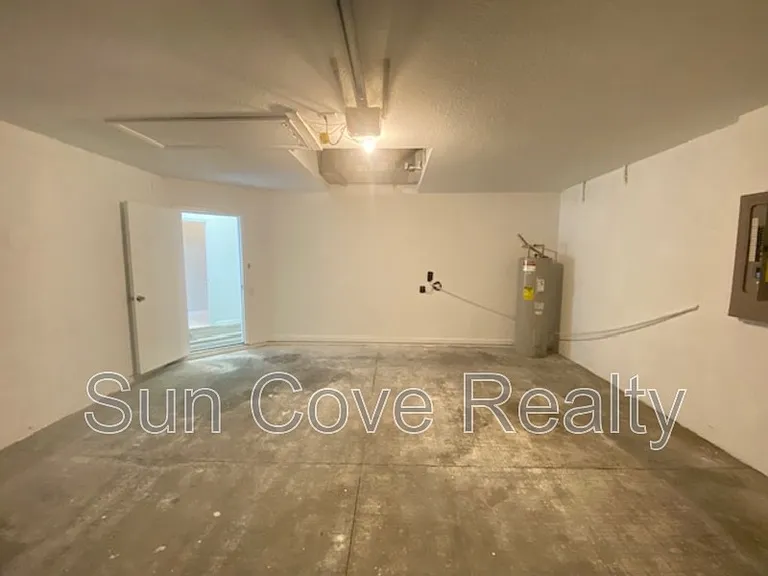 5107 Gato Del Sol Cir — Photo 35