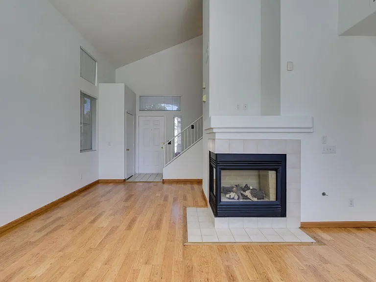 2760 Saigon Dr — Photo 34