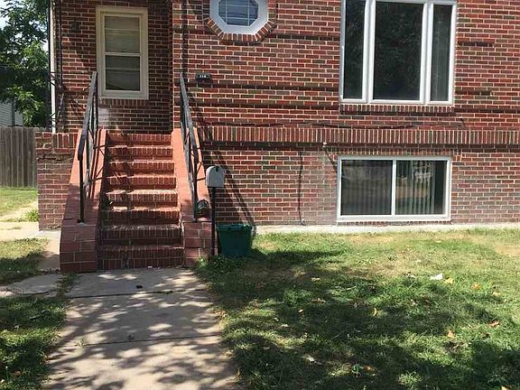 2nd image of 110 N Sycamore St