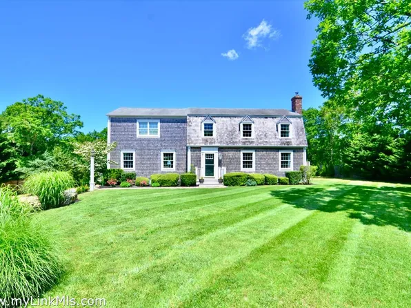 69 Whalers Walk, Edgartown, MA 02539