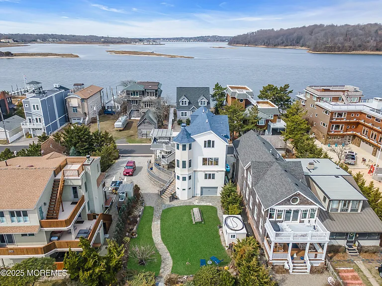 492 Ocean Ave — Photo 90