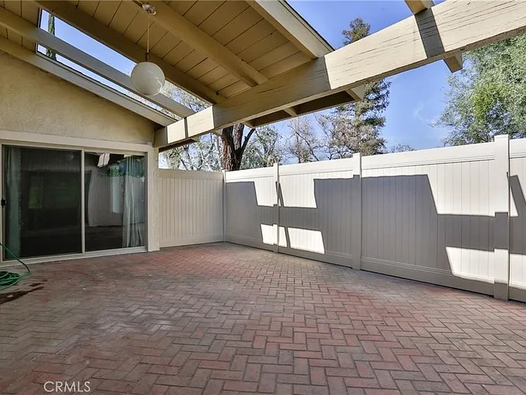 613 Lytle St — Photo 18