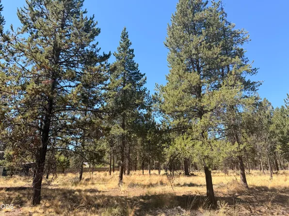 56031 Savage Rd, Bend, OR 97707
