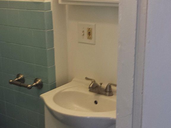 5th image of 71 Harmon St #2