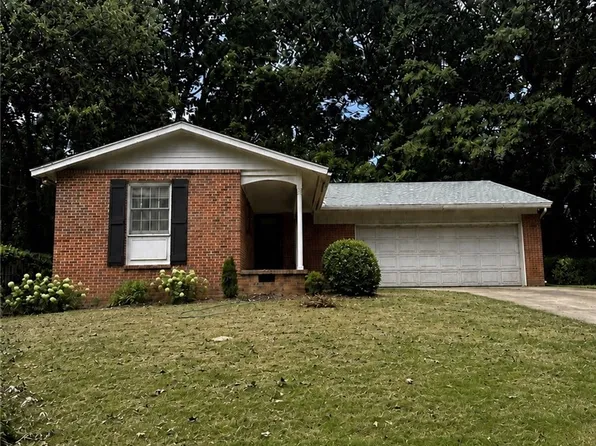 263 Oak St, Auburn, AL 36830